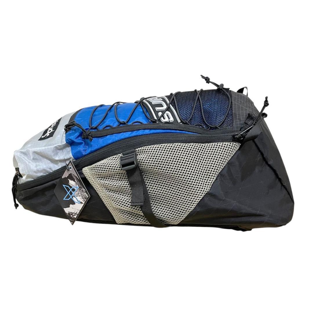 シュプリーム バックパック リュックサック 3D ロゴ 青 ブルー 黒 ブラック