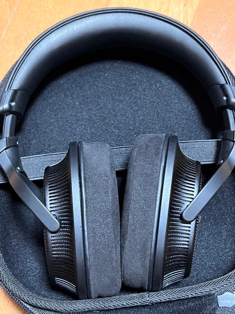 SONY MDR-MV1 4.4mmのバランスケーブル、キャリングケース付き