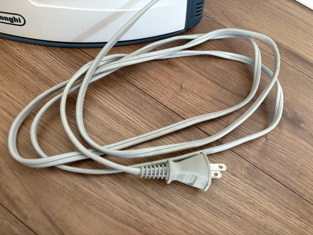 デロンギ ボイラー内蔵型スチームアイロン 6299/2N 　動作確認済み〇