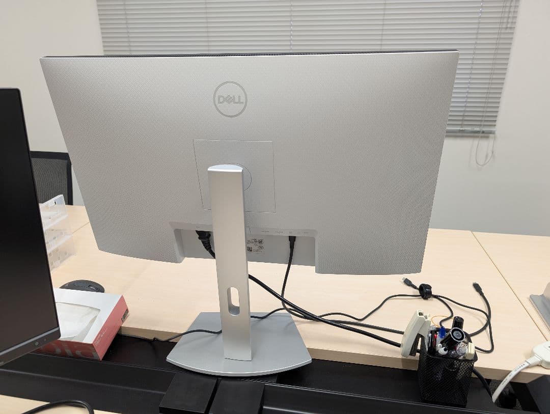 【美品】DELL U2723QX 27インチ 4Kモニター 本体