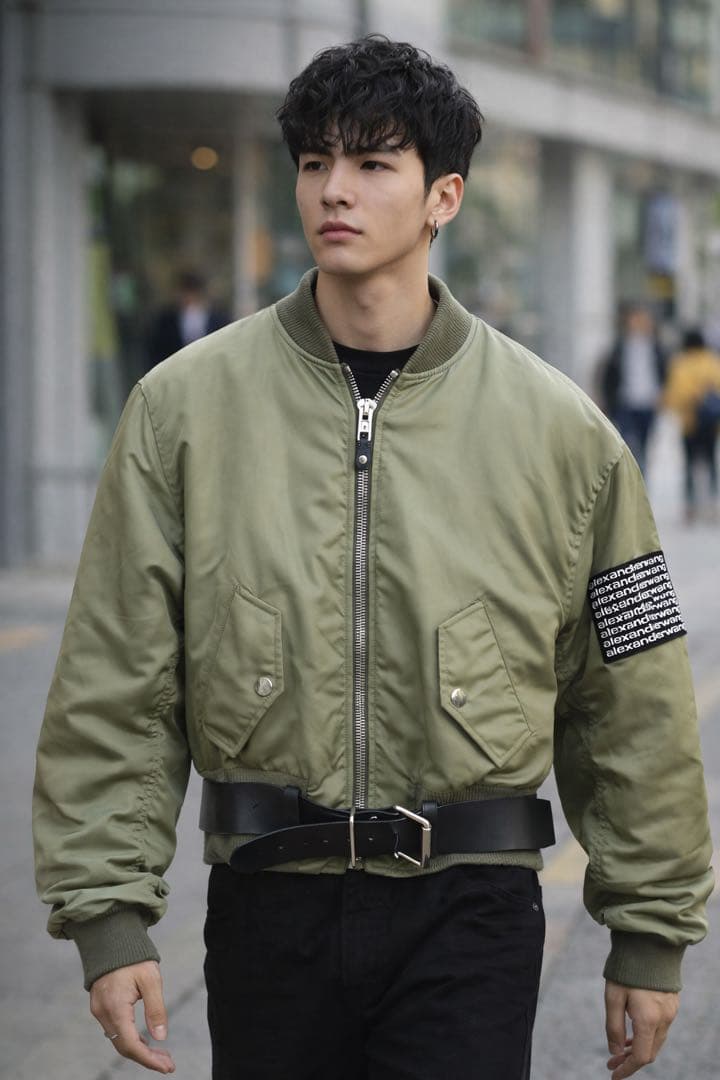 【定価20万円以上】Alexander Wang ベルト付き MA-1 カーキ