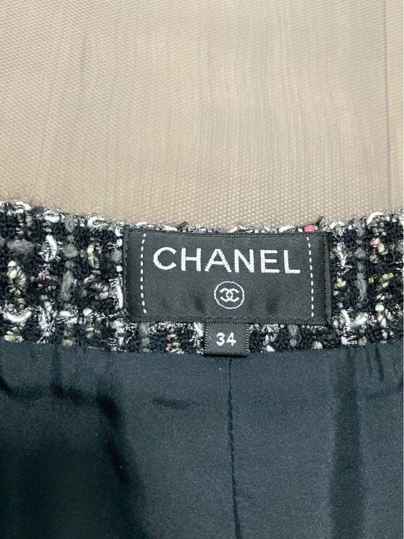 2日に取消しますCHANEL 24AW ツイードショーツ　シャネル　34
