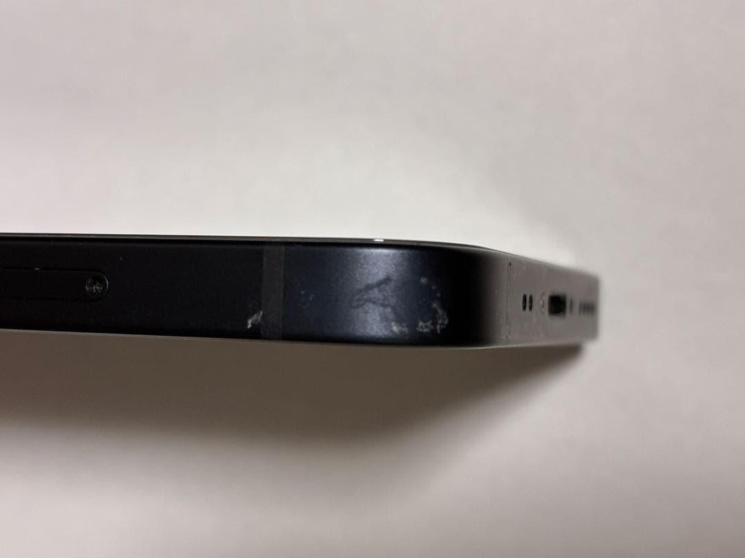 iPhone 12mini 64GB SIMフリー／83％／画面ヒビあり動作良好