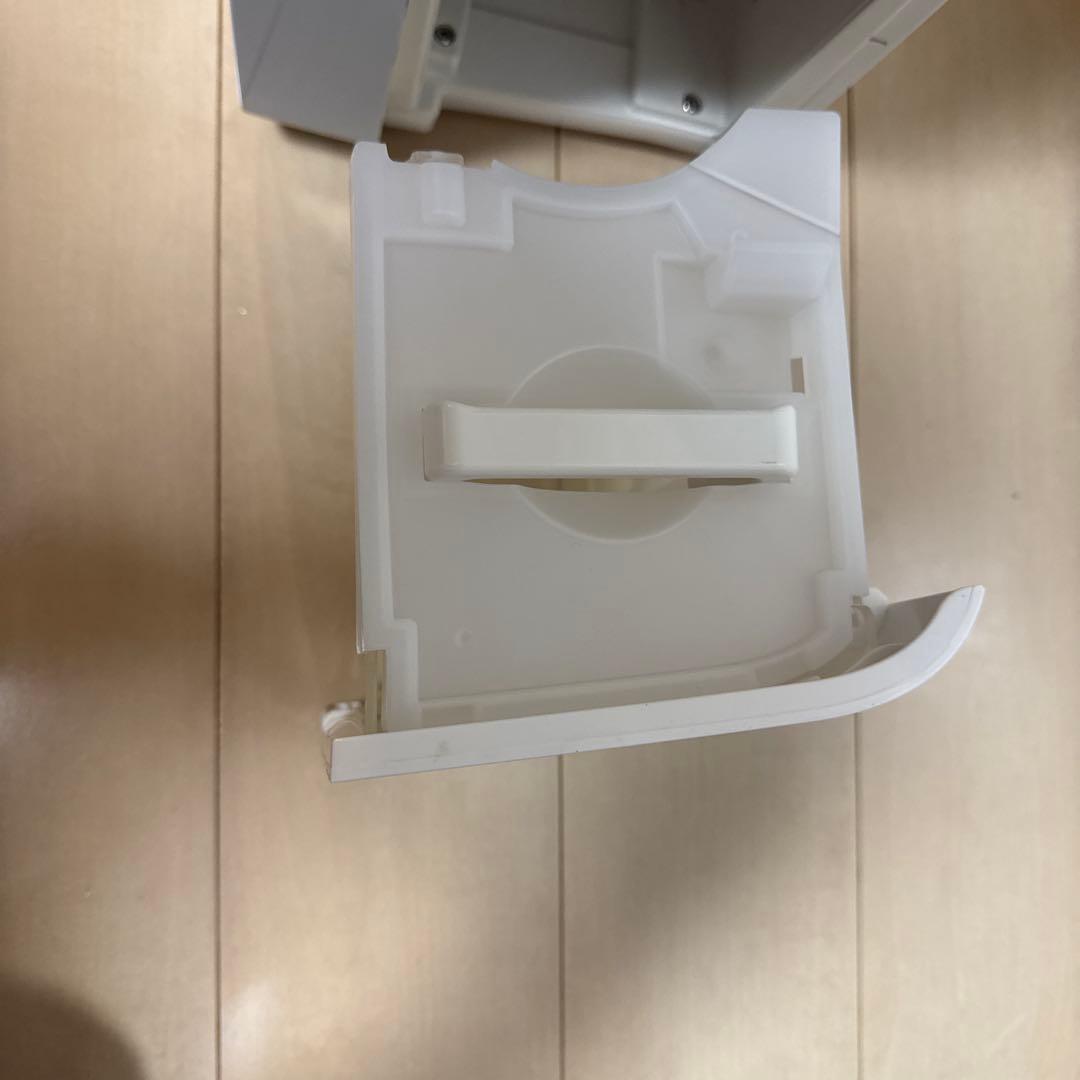 シャープ除湿機 衣類乾燥機2023年製 キャスター付き