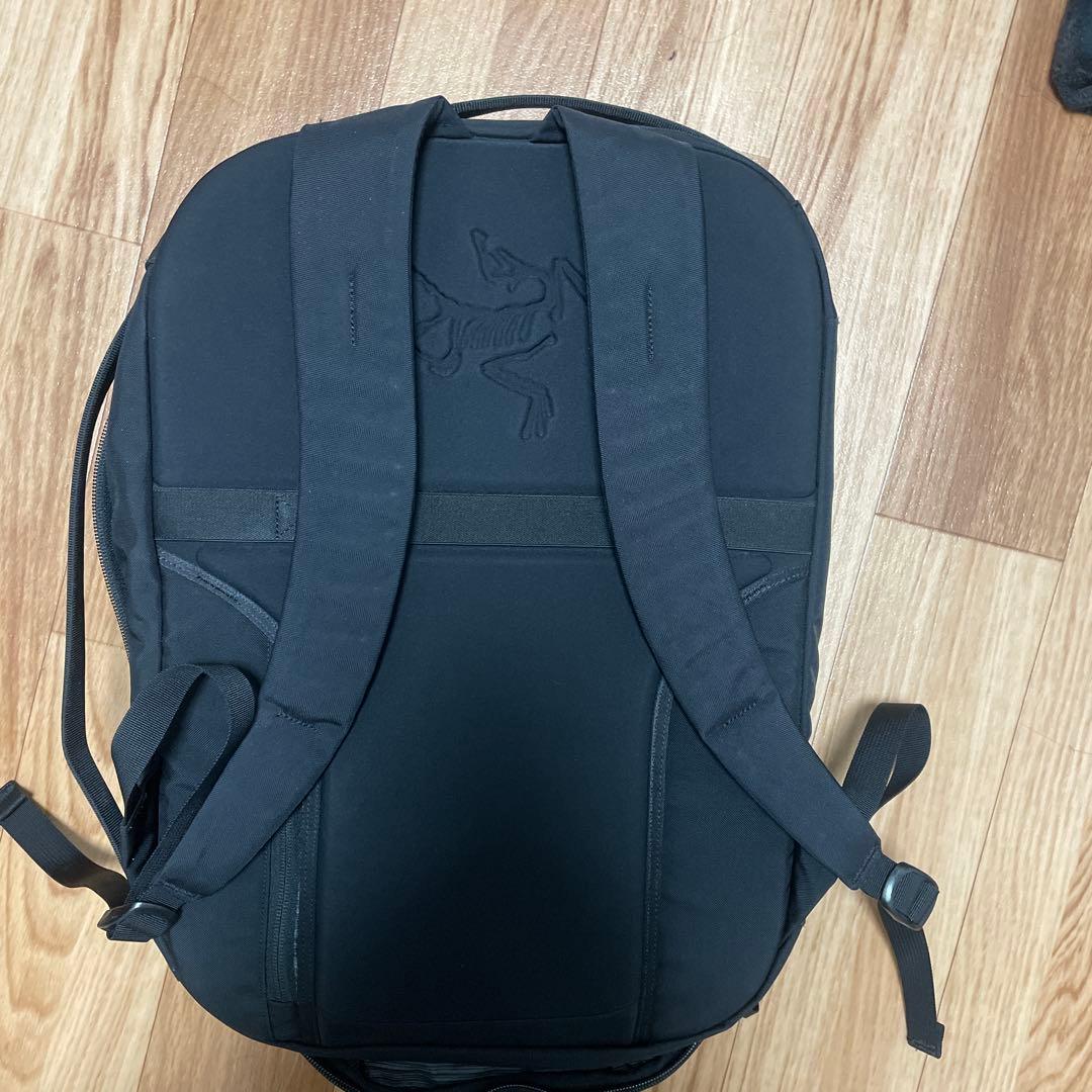 m*a様 ARC'TERYX ブラック リュック