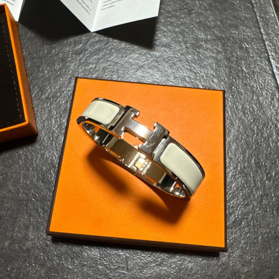 HERMES ホワイト・シルバーバングル