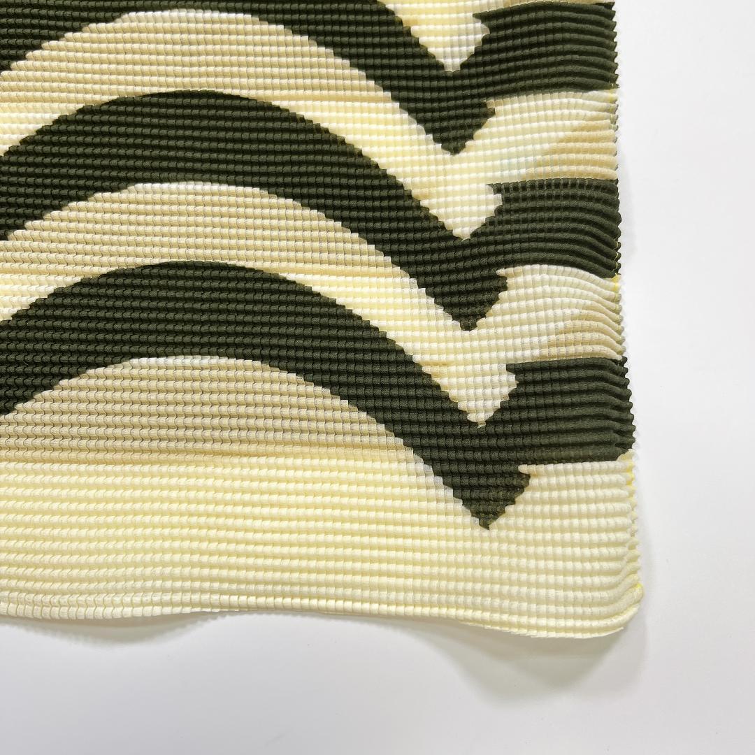 ISSEY MIYAKE me 半袖 プリーツ カットソー トップス フリー