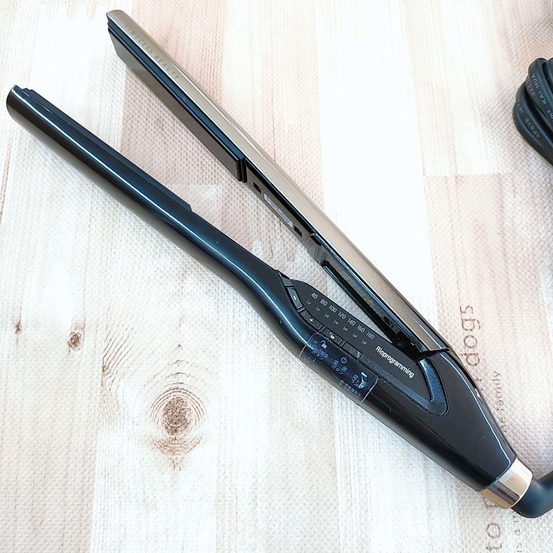 ほぼ未使用○リュミエリーナ ヘアビューロン 4D Plus ストレート アイロン