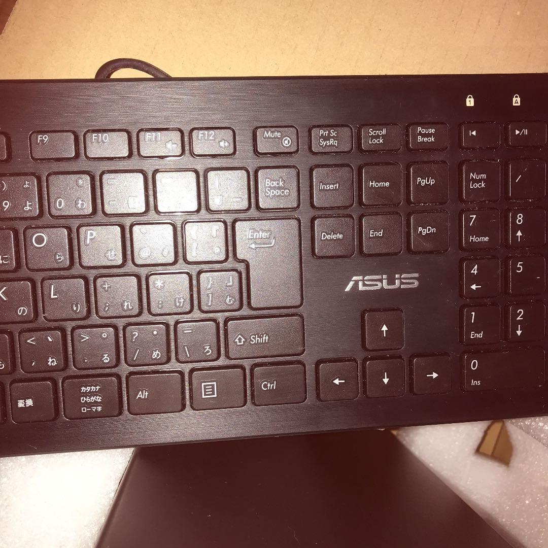 パソコンデスクトップ型