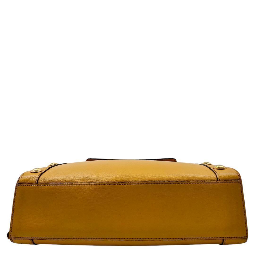 GIANNI VERSACE レディース スタッズ ハンドバッグ 8667