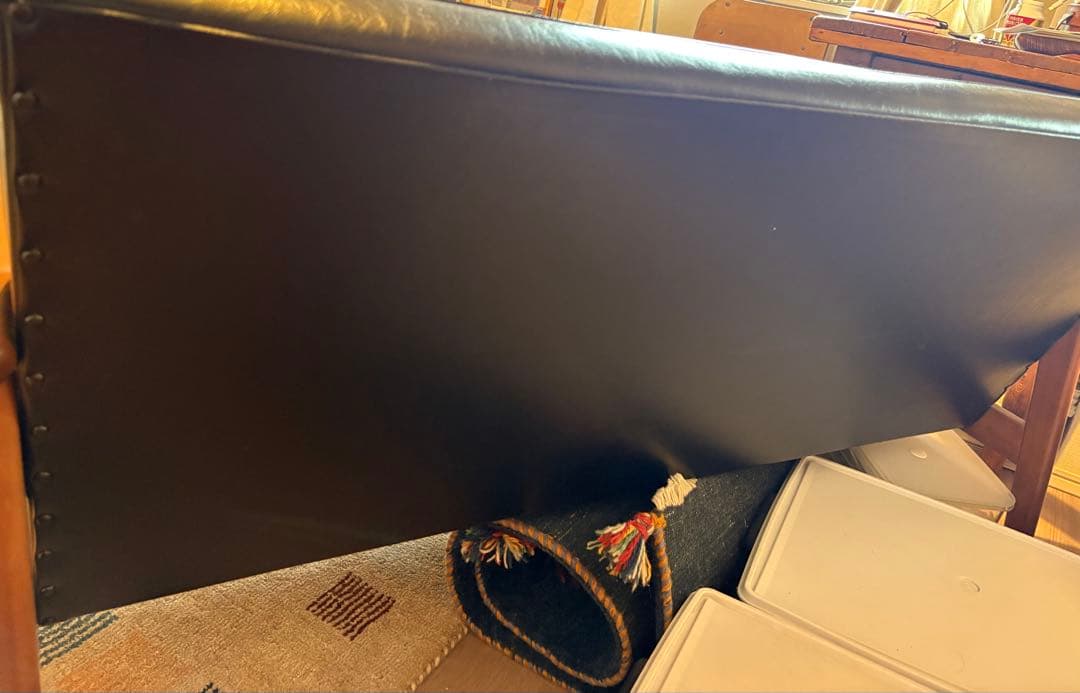 カリモク60 Kチェア 2シーター・スタンダードブラック　ソファ　最終価格です