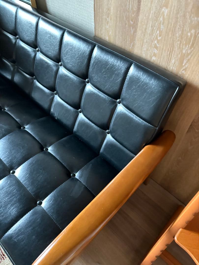 カリモク60 Kチェア 2シーター・スタンダードブラック　ソファ　最終価格です