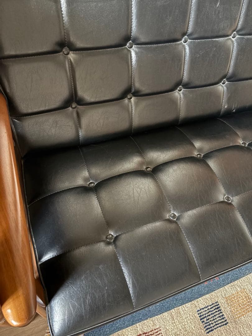 カリモク60 Kチェア 2シーター・スタンダードブラック　ソファ　最終価格です