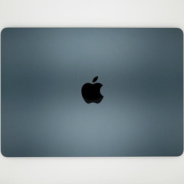 【美品】MacBook Air 13_2022_M2/8GB/512GB_MDN