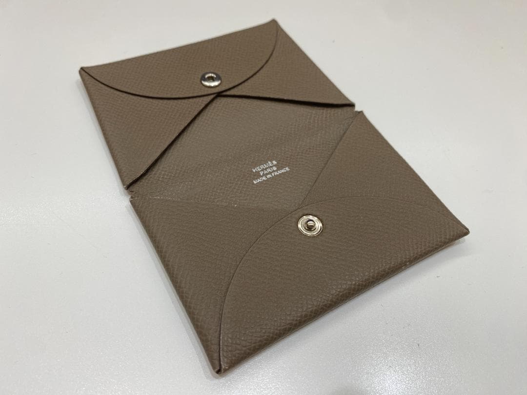 HERMES カルヴィ　カードケース　エプソン　エトゥープ