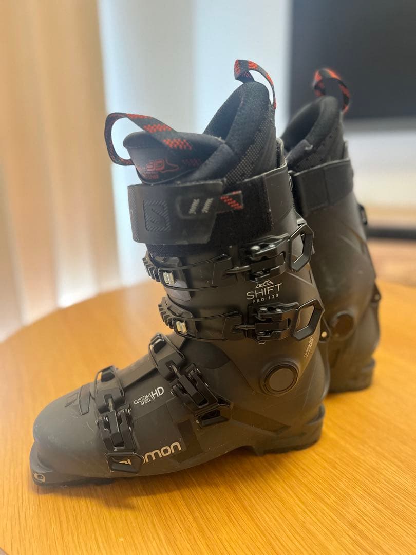 バックカントリースキー用サロモンスキーブ－ツ