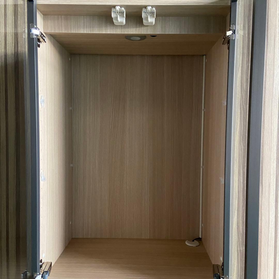 モデルルーム展示品⭐️パモウナ　Pamouna キュリオケース　LEDショーケース