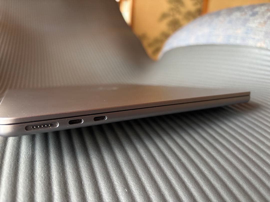 MacBookAir 13インチM3 512GB メモリ8GB スペースグレー