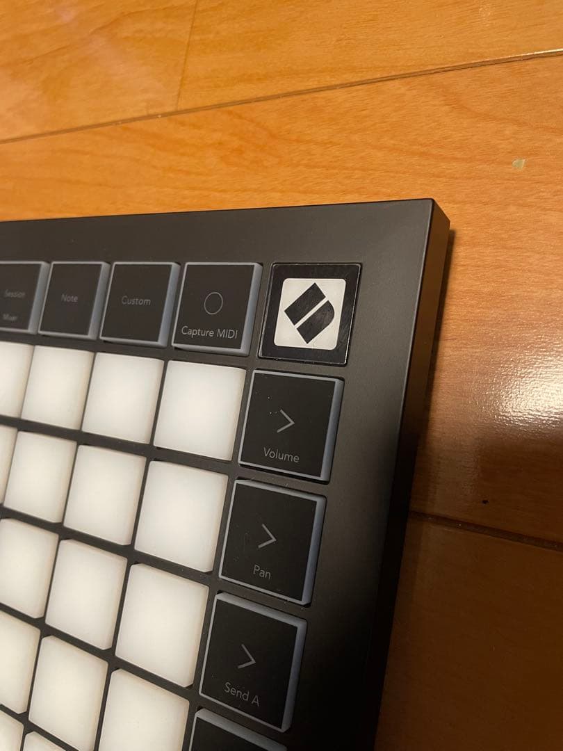 Novation Launchpad X 製品登録解除済み