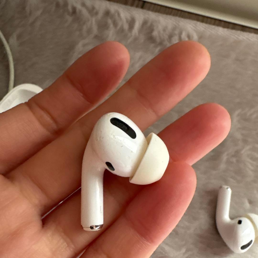 AirPods pro ホワイト
