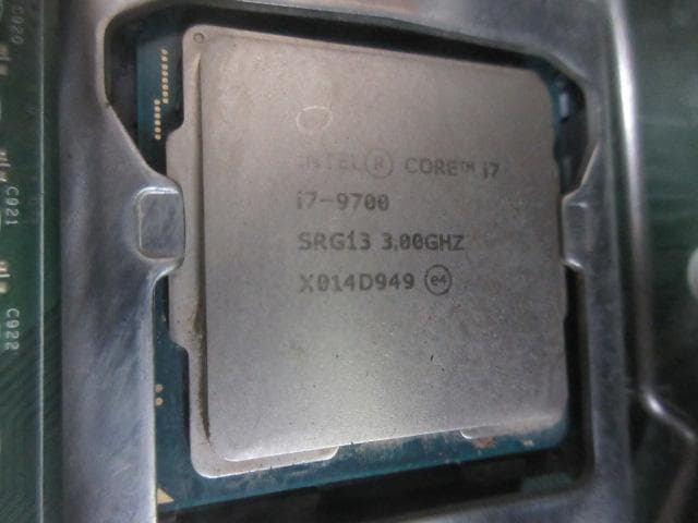 送料込★scer Veriton VX2665G i7-9700 PC ジャンク