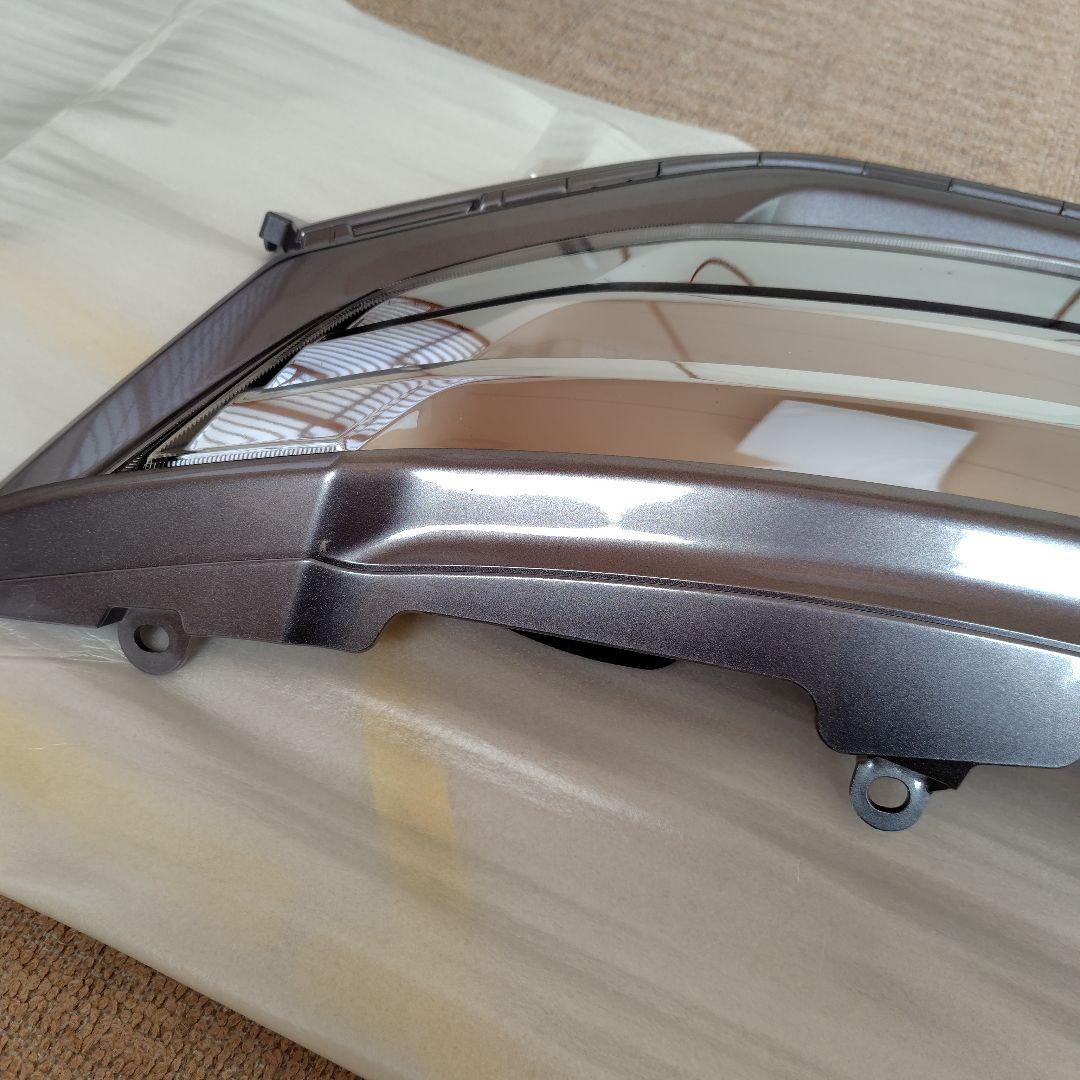 HONDA　フリード　H24年式　GP3　純正フロントグリル 新品未使用