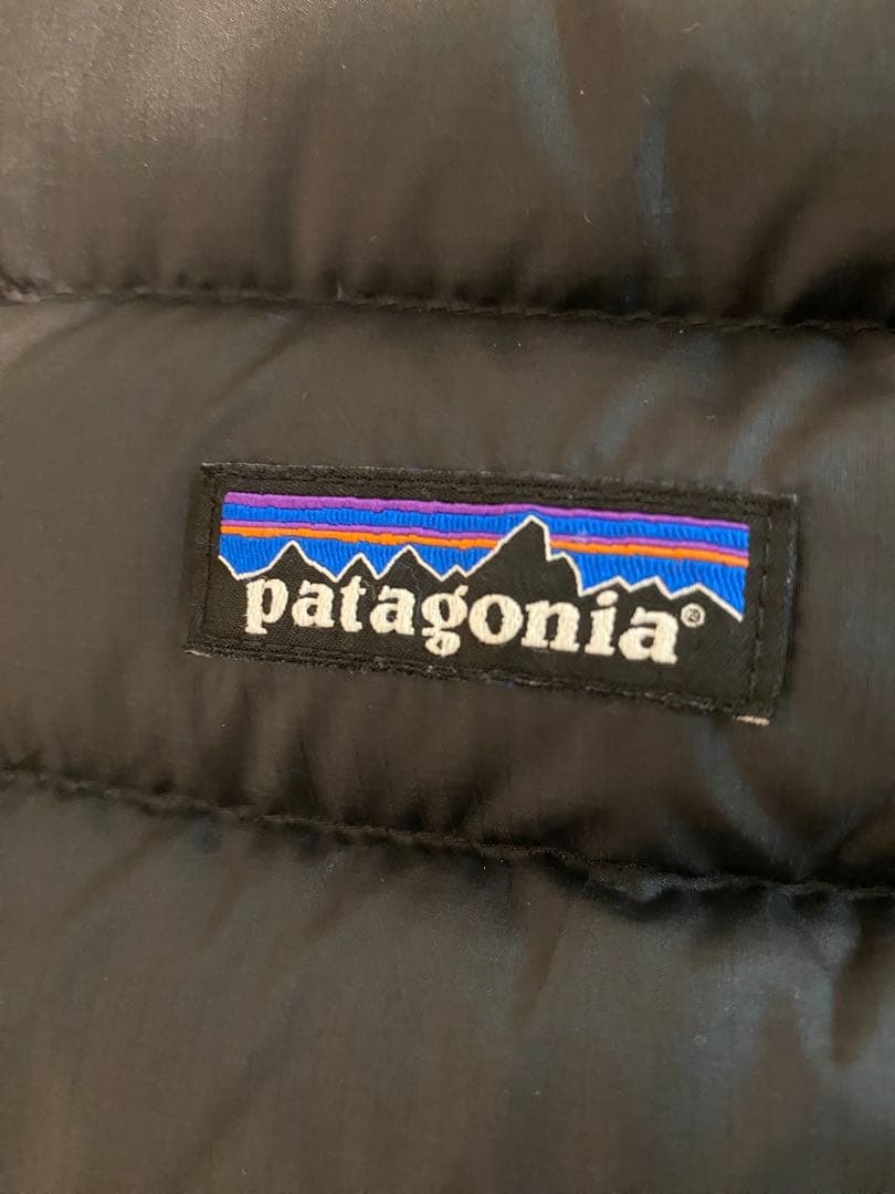 patagonia ダウンベスト ブラック