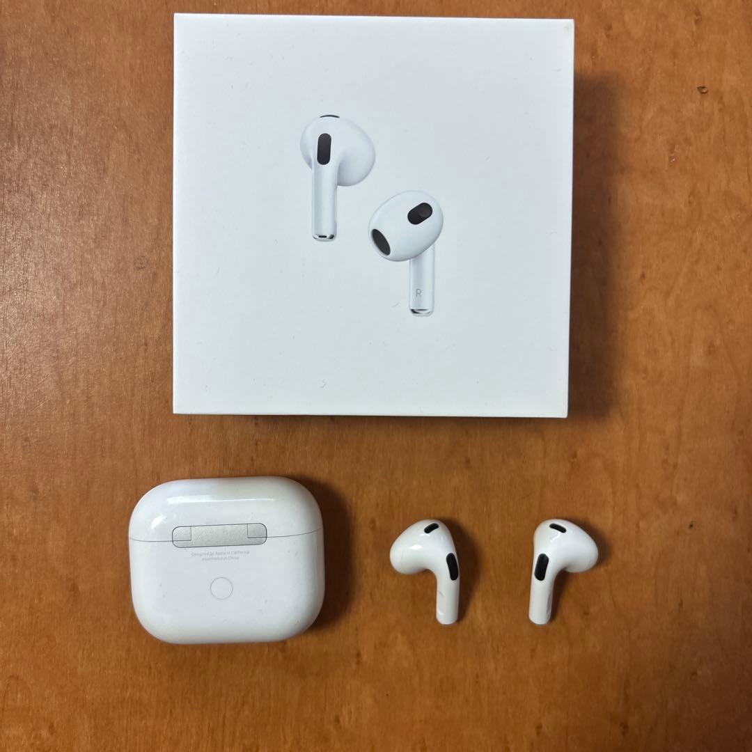 AirPods3世代本体 充電ケース付き