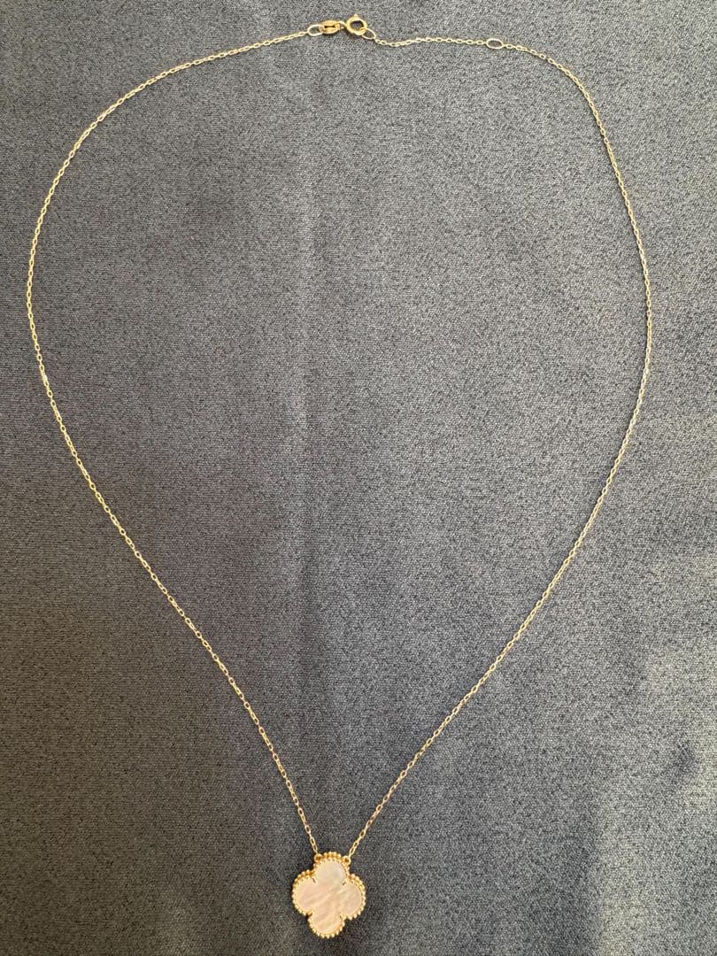 早ちゃんです。 K18 ゴールド 四つ葉のクローバーネックレス