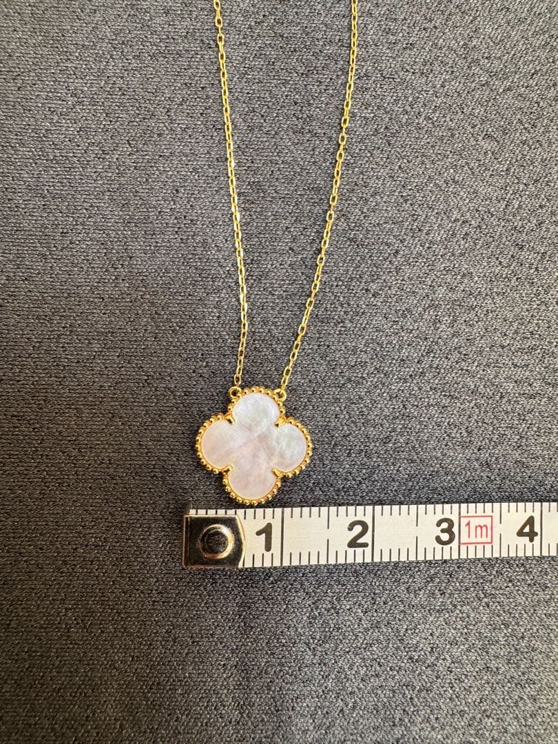 早ちゃんです。 K18 ゴールド 四つ葉のクローバーネックレス