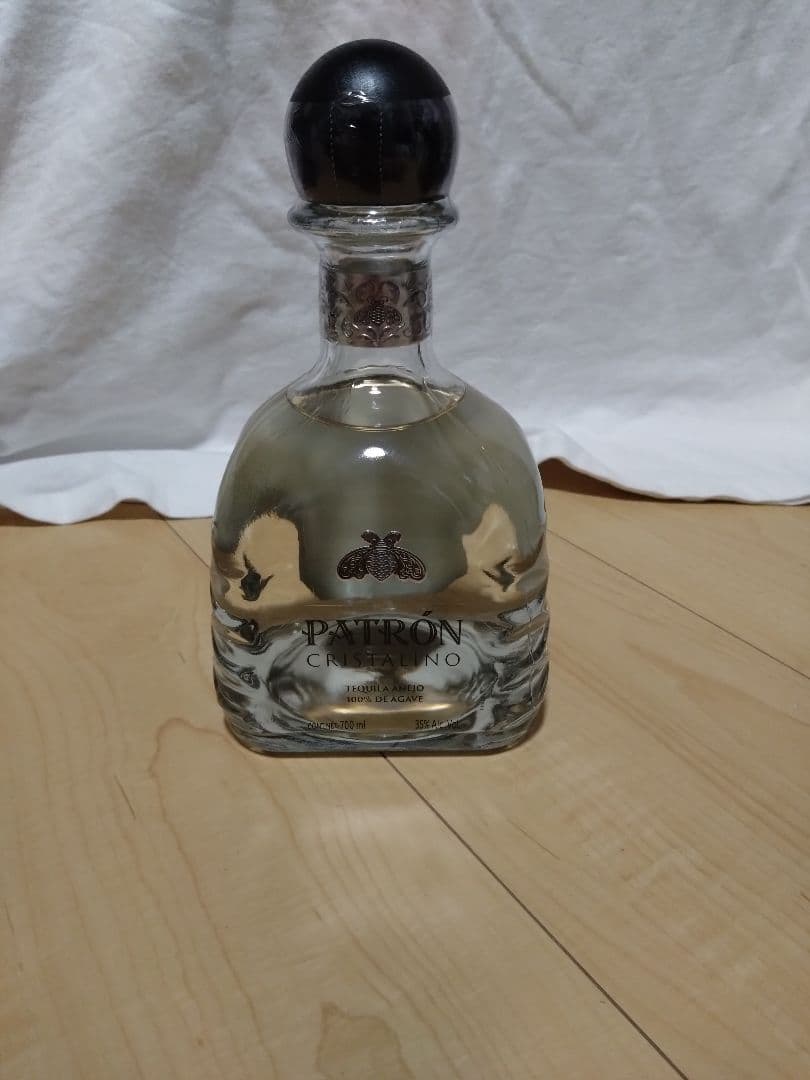 PATRÓN CRISTALINO テキーラ 700ml 35%