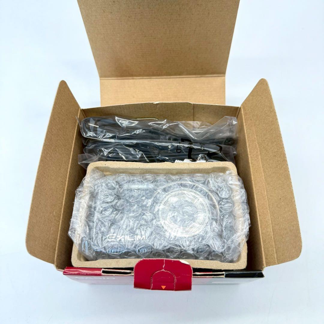 CASIO EXILIM EX-Z2300 デジタルカメラ　カシオ　コンデジ