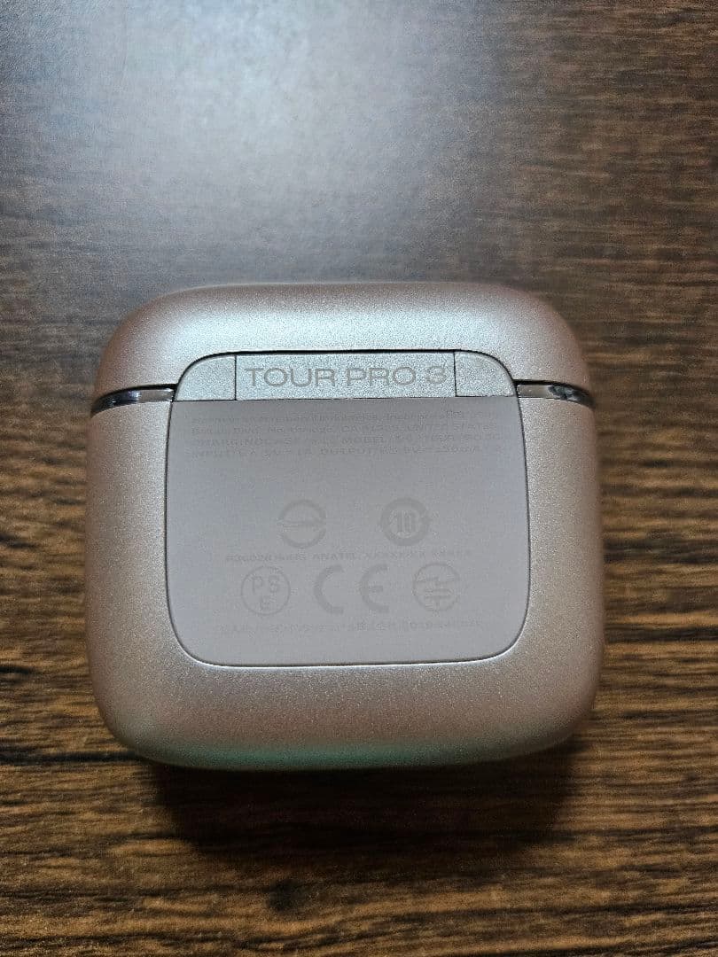 JBL Tour Pro 3 ワイヤレスイヤホン　ケース2種付属