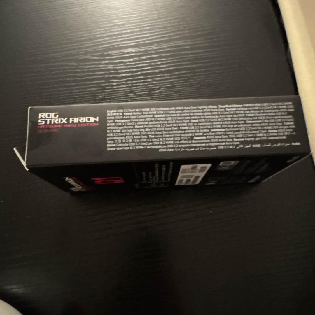 ASUS香港代理 ROG Strix Arion Miku Edition