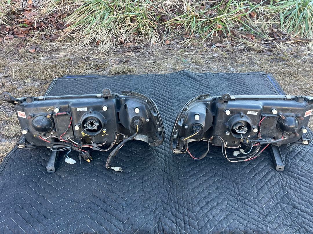 ランクル　80 SONAR ヘッドライト 左右セット イカリング