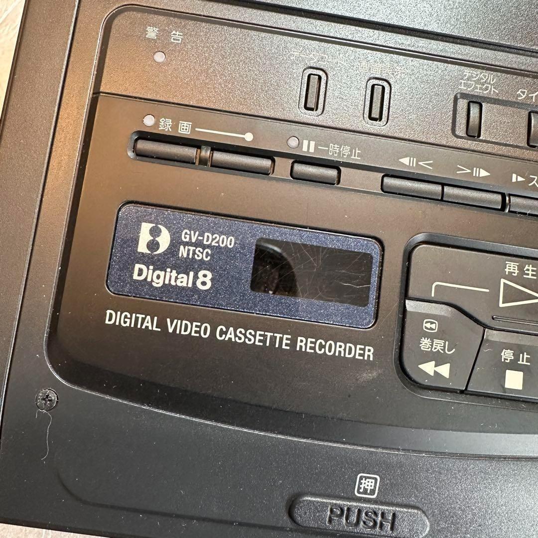 SONY GV-D200 ビデオウォークマン Digital 8 2466