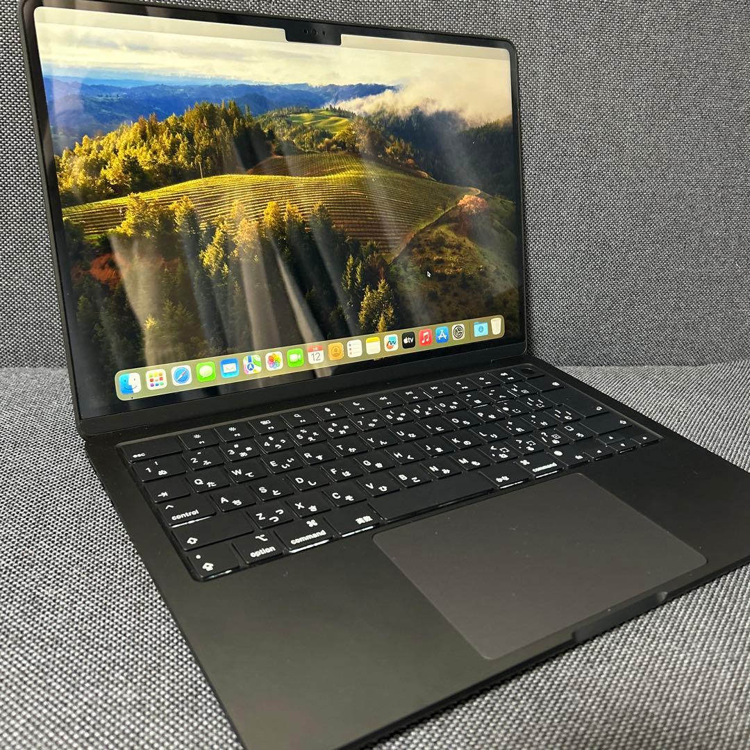 MacBook Air ミッドナイト　100%バッテリー