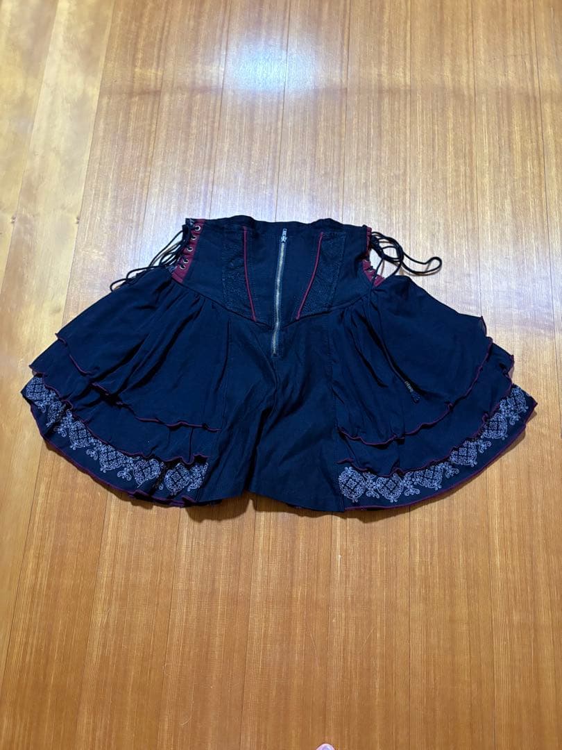 オッズオネスト ショートパンツ