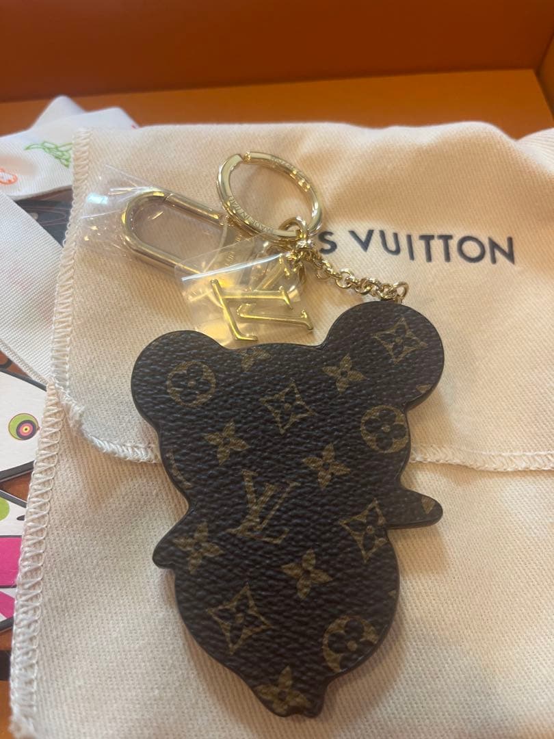 週末特価　ルイヴィトン　村上隆　キーホルダー　M02467