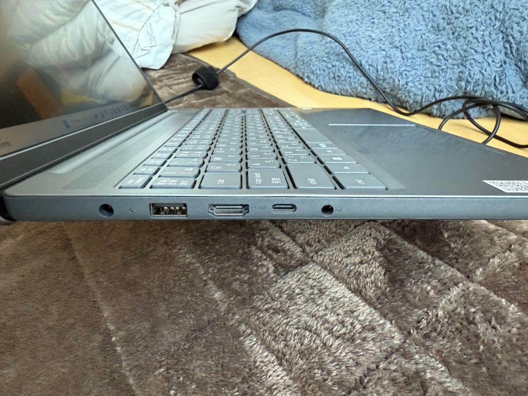 Windowsノート本体 Lenovo IdeaPad Slim 3 15Q8X10