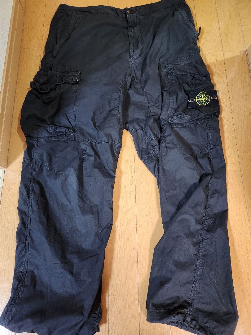 STONE 　バギーシルエット ブラックカーゴパンツ