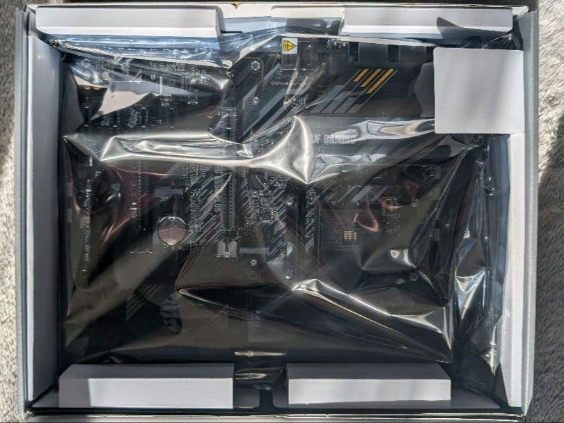 ASUS TUF B550-PLUS ゲーミングマザーボード