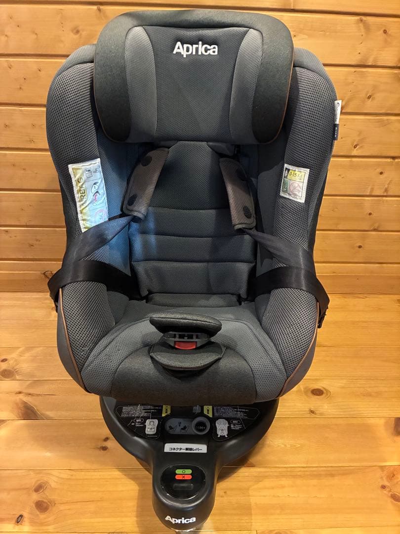 Apricaビッテプロテクト ISOFIXアカチャンホンポ限定モデル