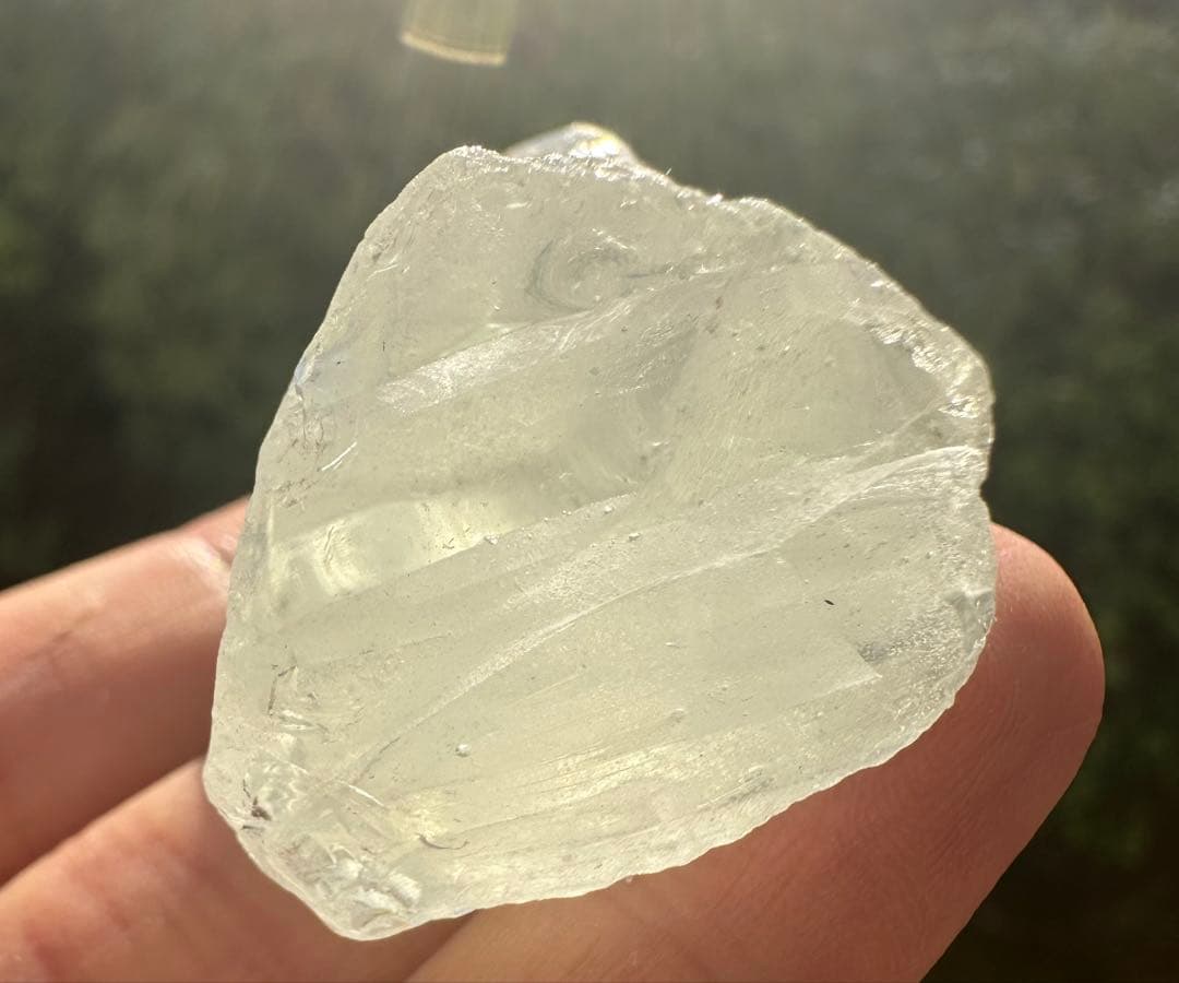 1点物シエラネバダアンダラクリスタル原石高次元　マルチカラー　ヨガ瞑想覚醒