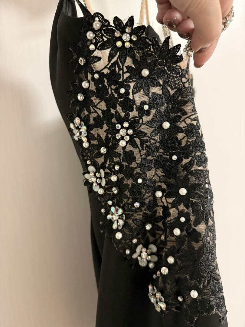 完売品 AngelR Mサイズ 刺繍 ホルターネック ミニドレス キャバドレス