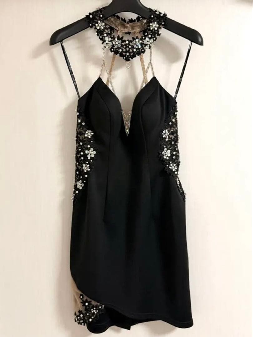 完売品 AngelR Mサイズ 刺繍 ホルターネック ミニドレス キャバドレス