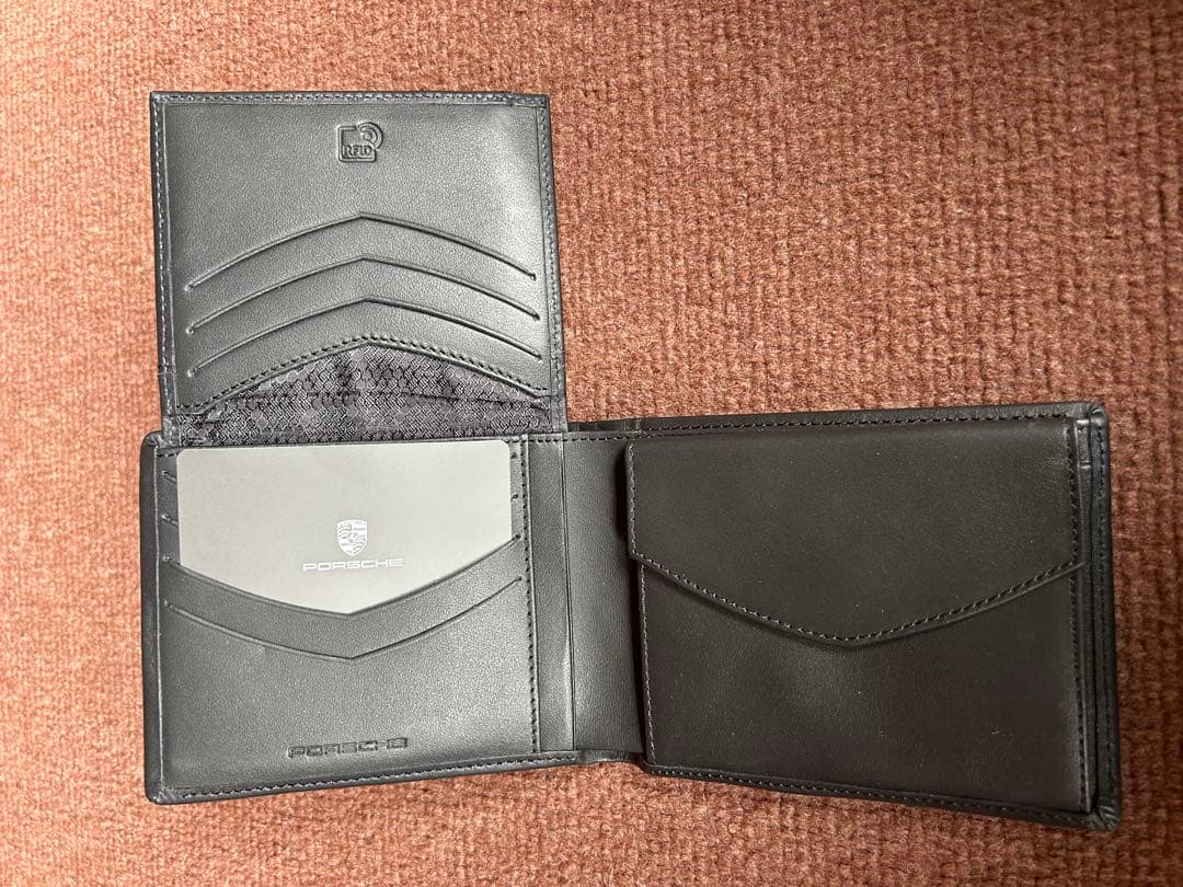 ポルシェ お財布ブラック レザー縦型