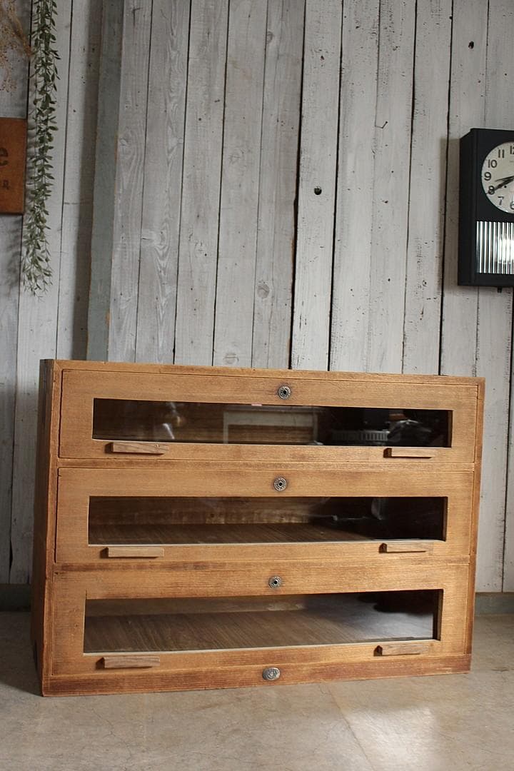 味のある前面ガラスの引き出し3段