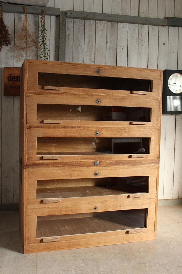 味のある前面ガラスの引き出し3段