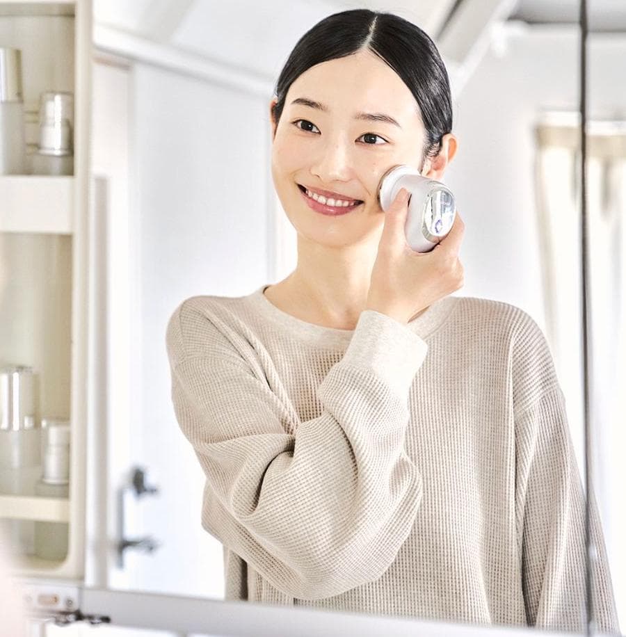 ドクターエア リフトライザー BBI-01　美顔器 EMS リフトアップ